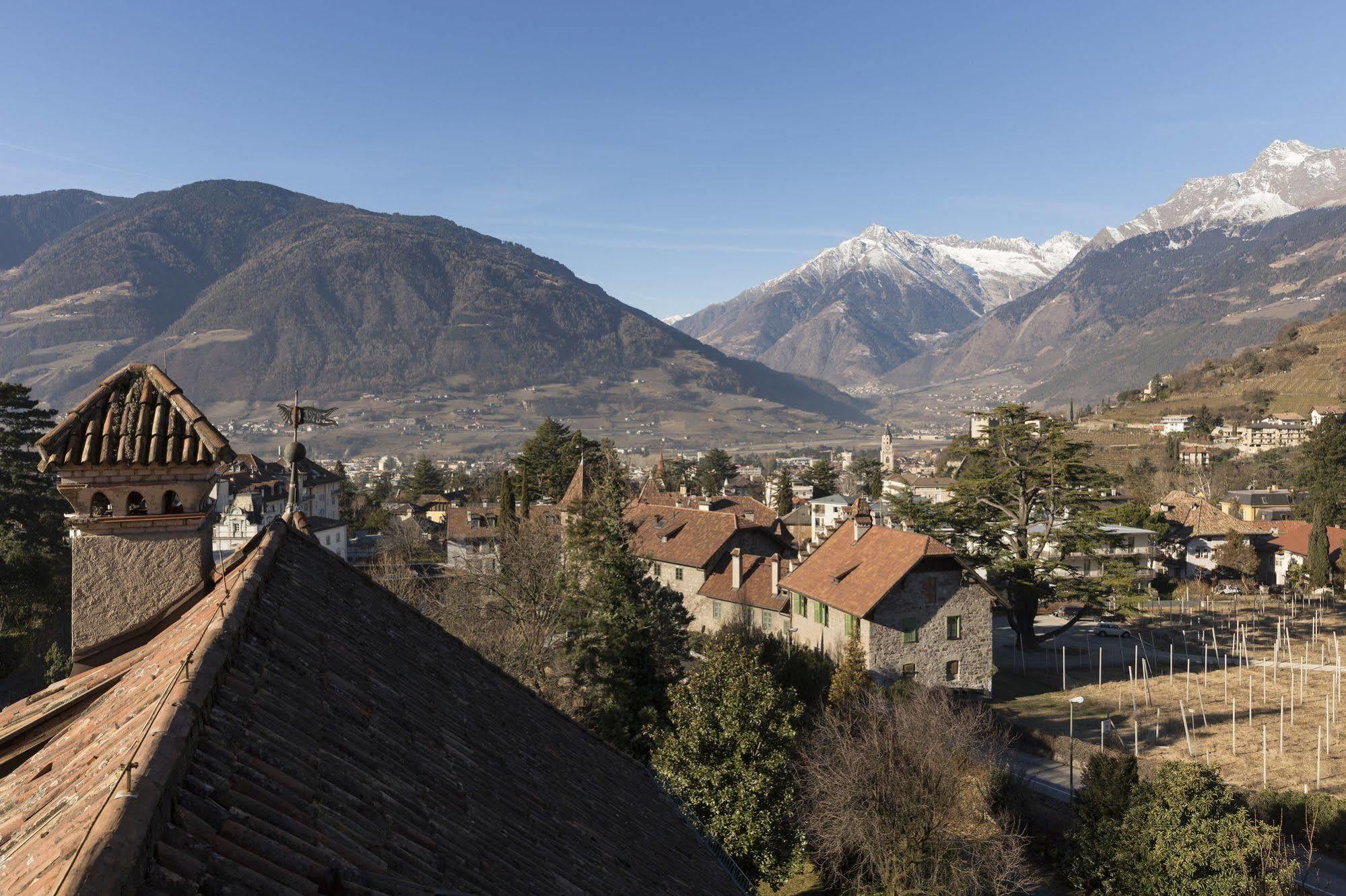 Hotel Castel Rundegg Merano Esterno foto