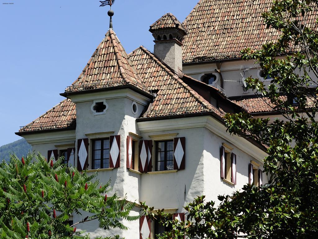 Hotel Castel Rundegg Merano Esterno foto